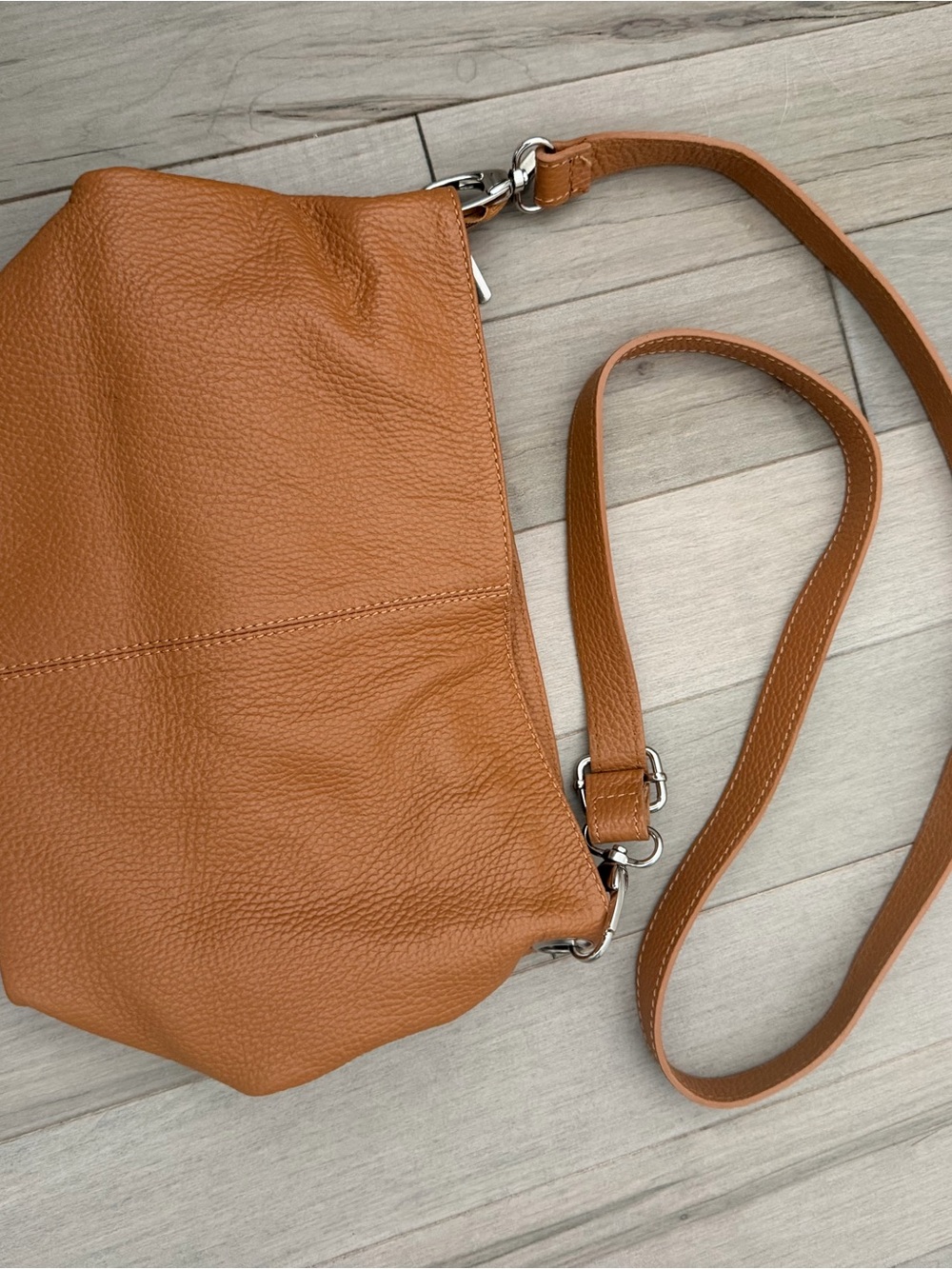 Women's Pebbled Leather Shoulder Bag in Tan